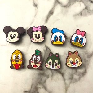 8 Disney character charms for crocs